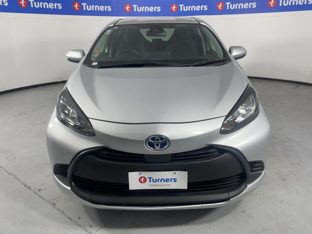 Photo '2' of Toyota Aqua