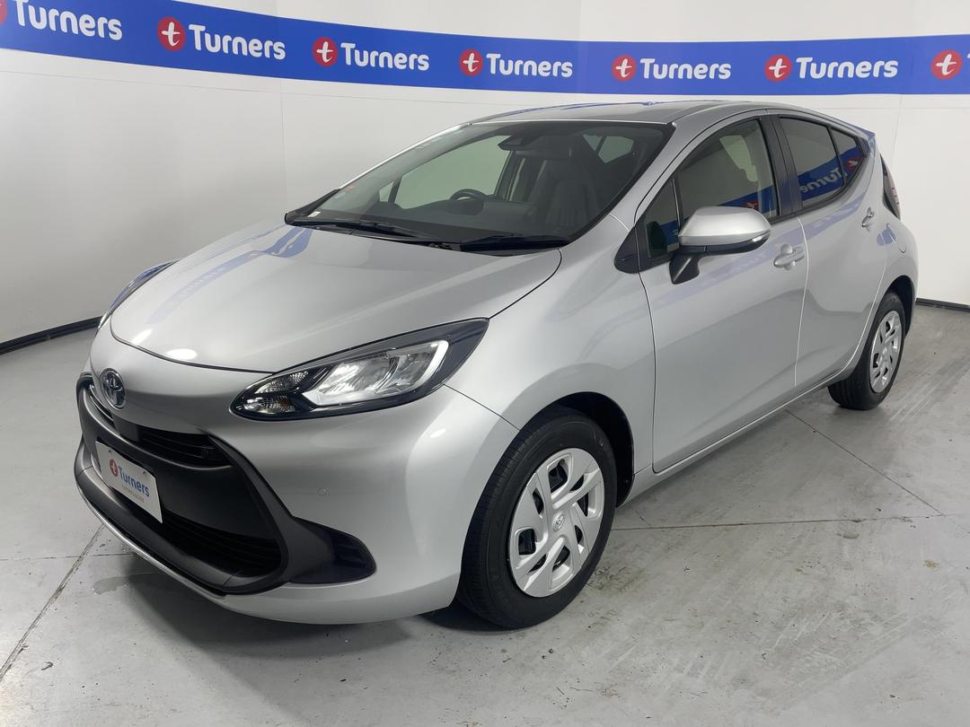 Photo '4' of Toyota Aqua