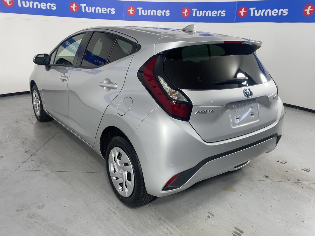 Photo '5' of Toyota Aqua