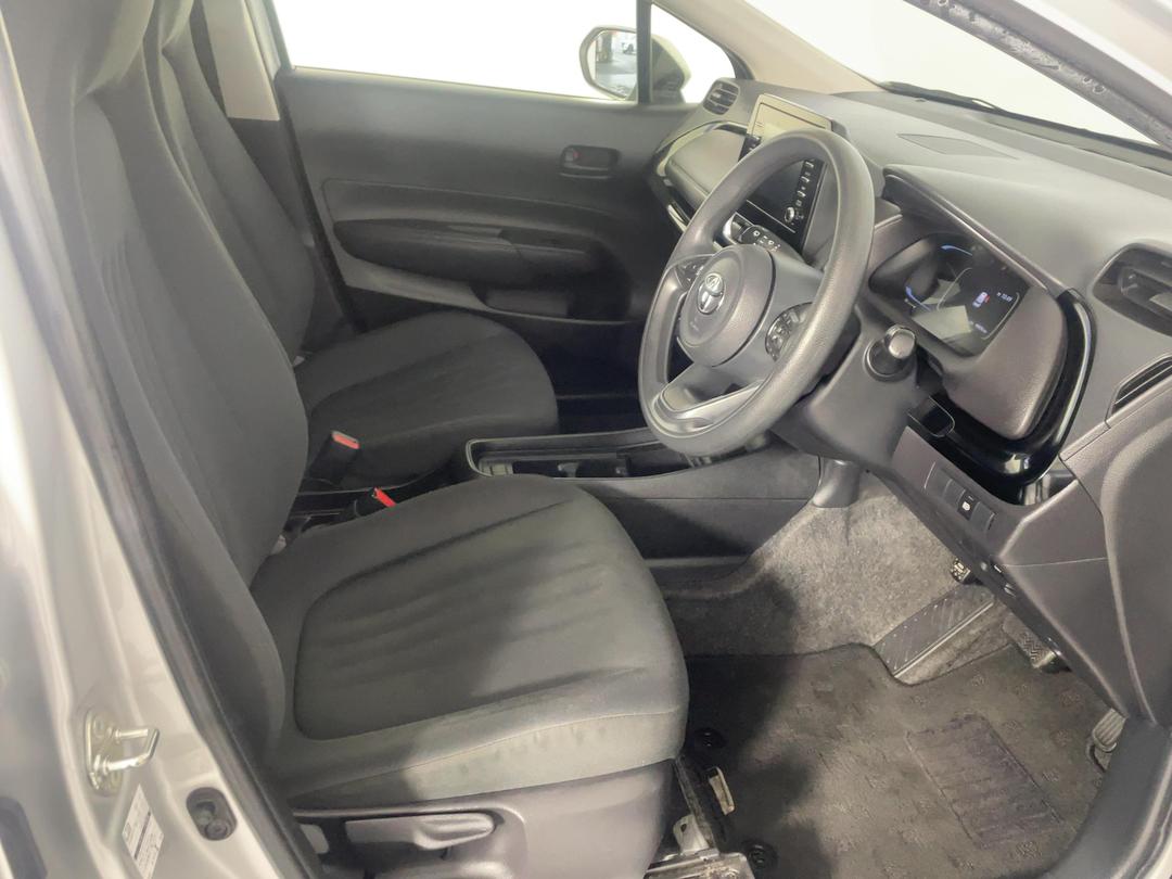 Photo '16' of Toyota Aqua