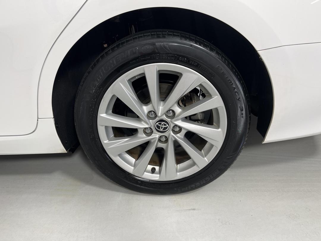 Photo '11' of Toyota Camry