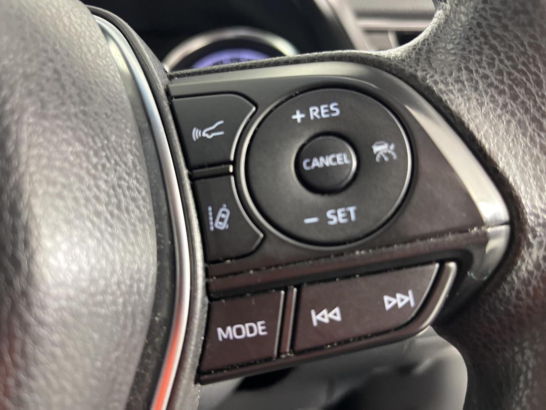 Photo '27' of Toyota Camry