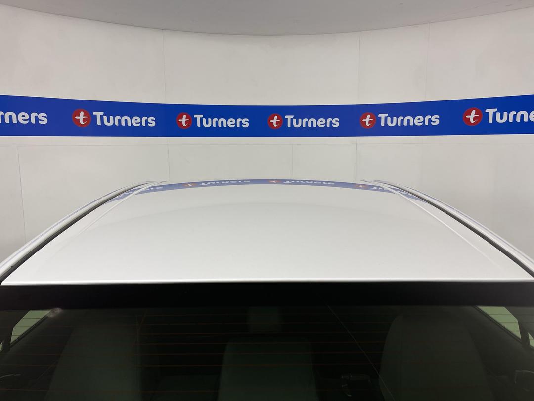 Photo '30' of Toyota Camry