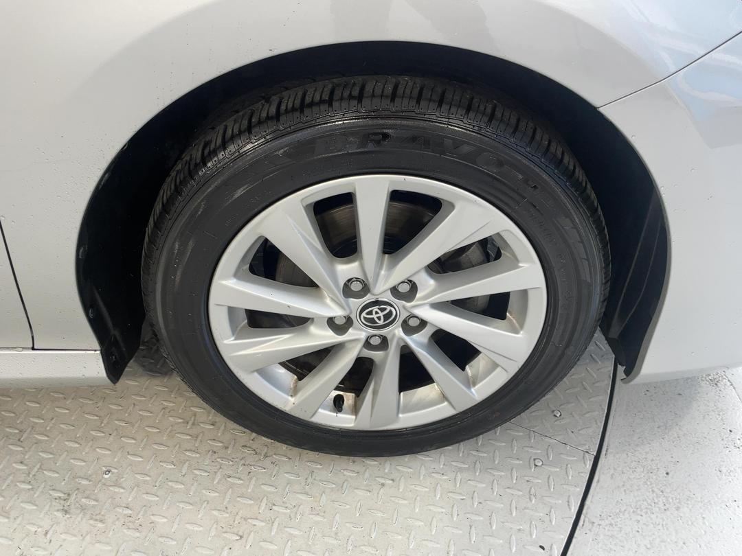Photo '9' of Toyota Camry