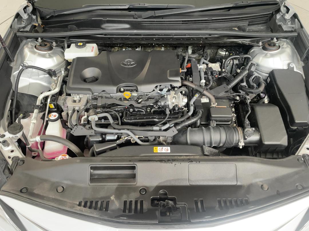 Photo '13' of Toyota Camry
