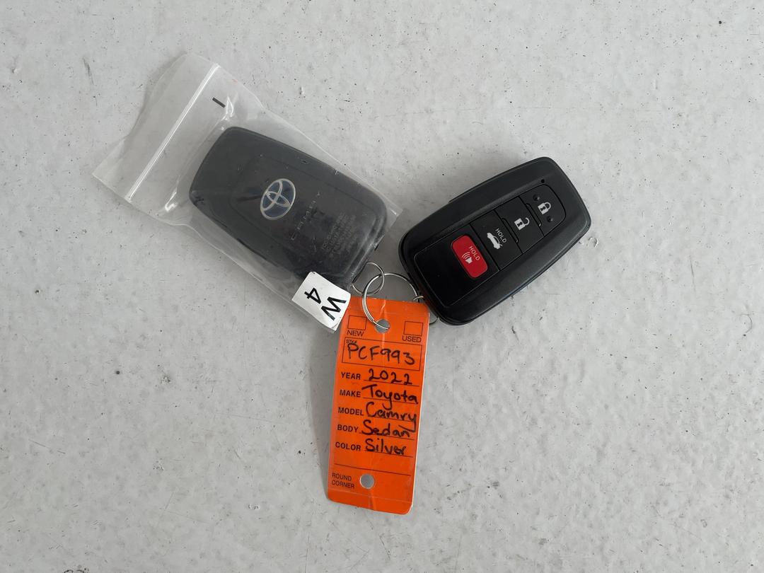 Photo '22' of Toyota Camry