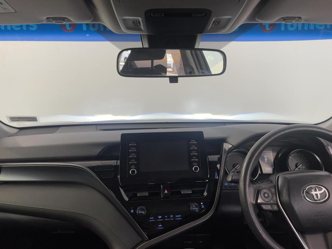 Photo '17' of Toyota Camry