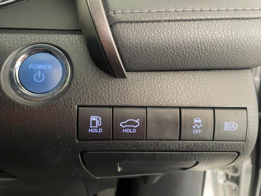 Photo '25' of Toyota Camry