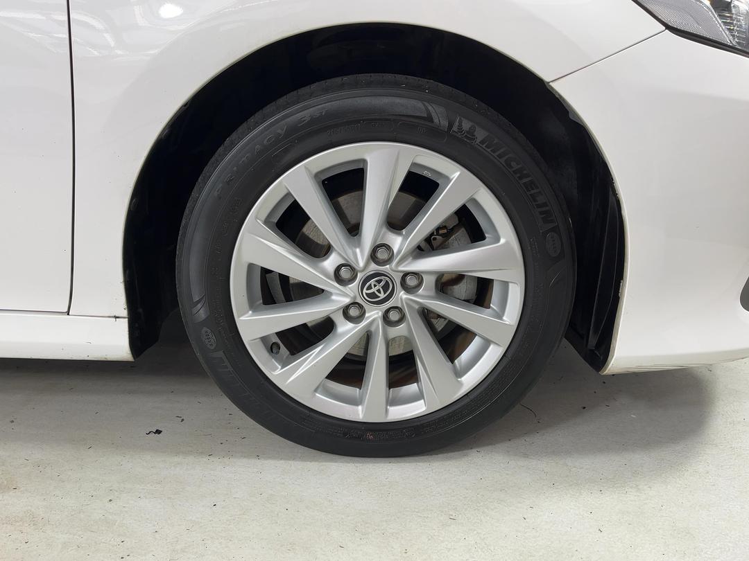 Photo '9' of Toyota Camry