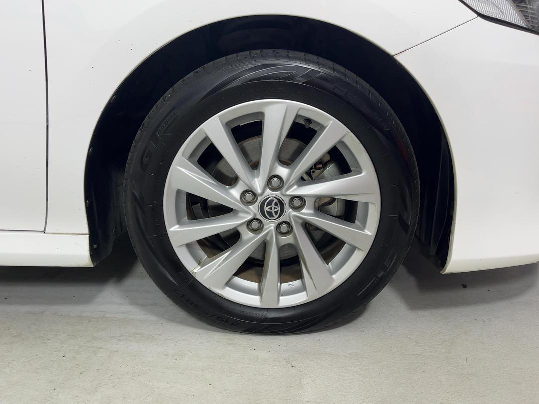 Photo '9' of Toyota Camry