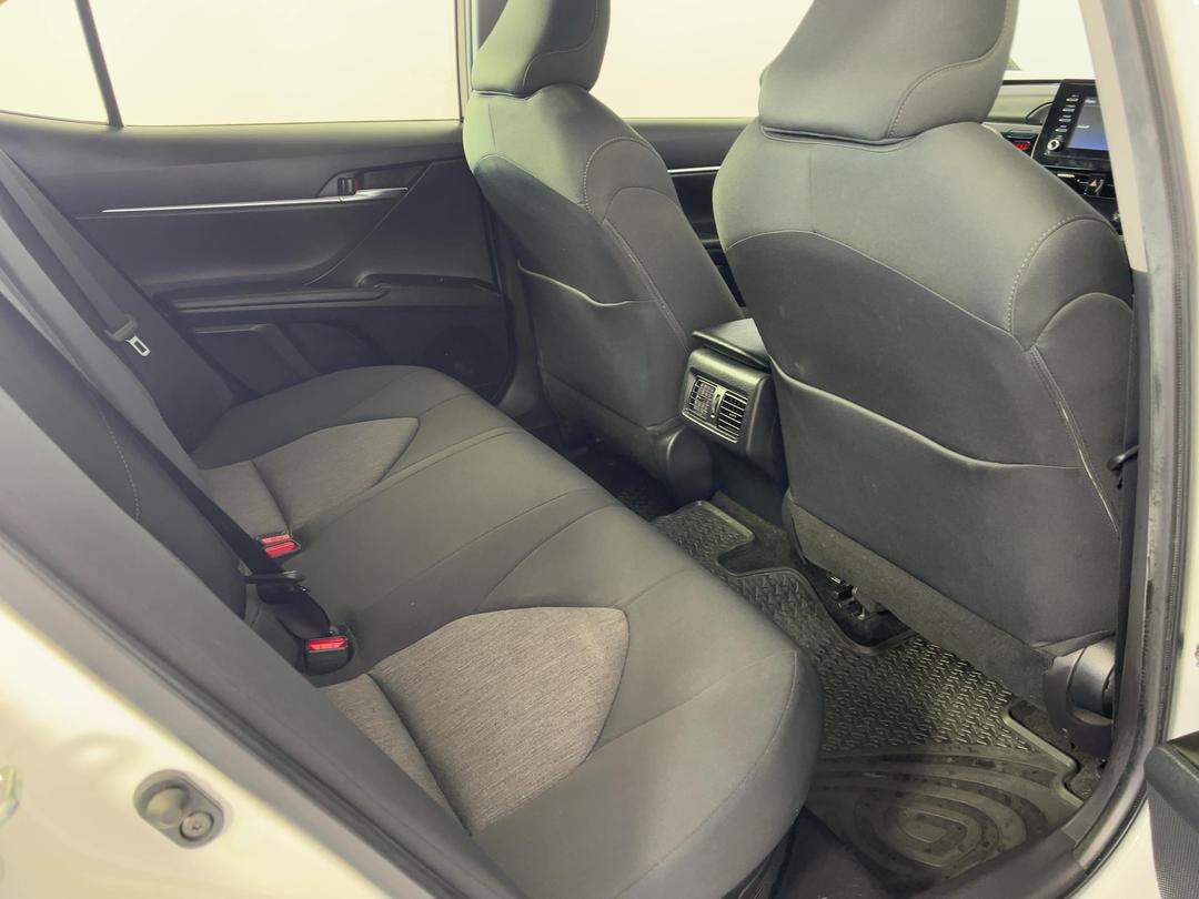 Photo '20' of Toyota Camry