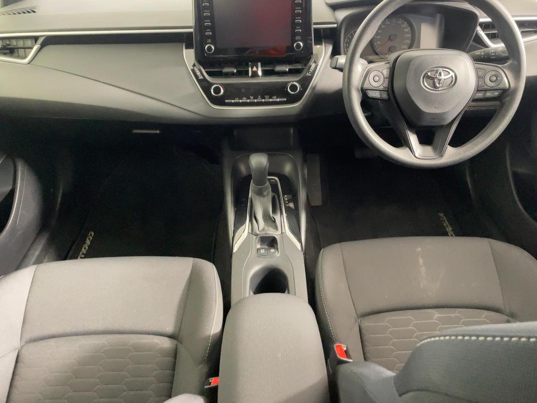 Photo '18' of Toyota Corolla