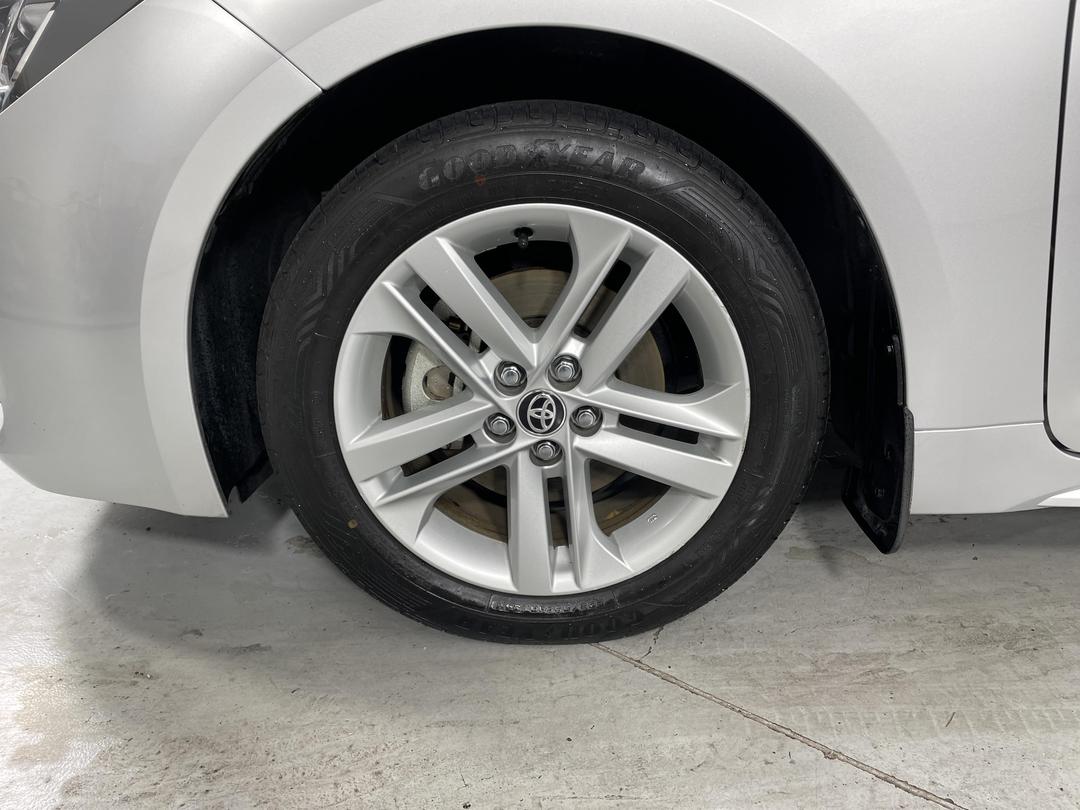 Photo '10' of Toyota Corolla