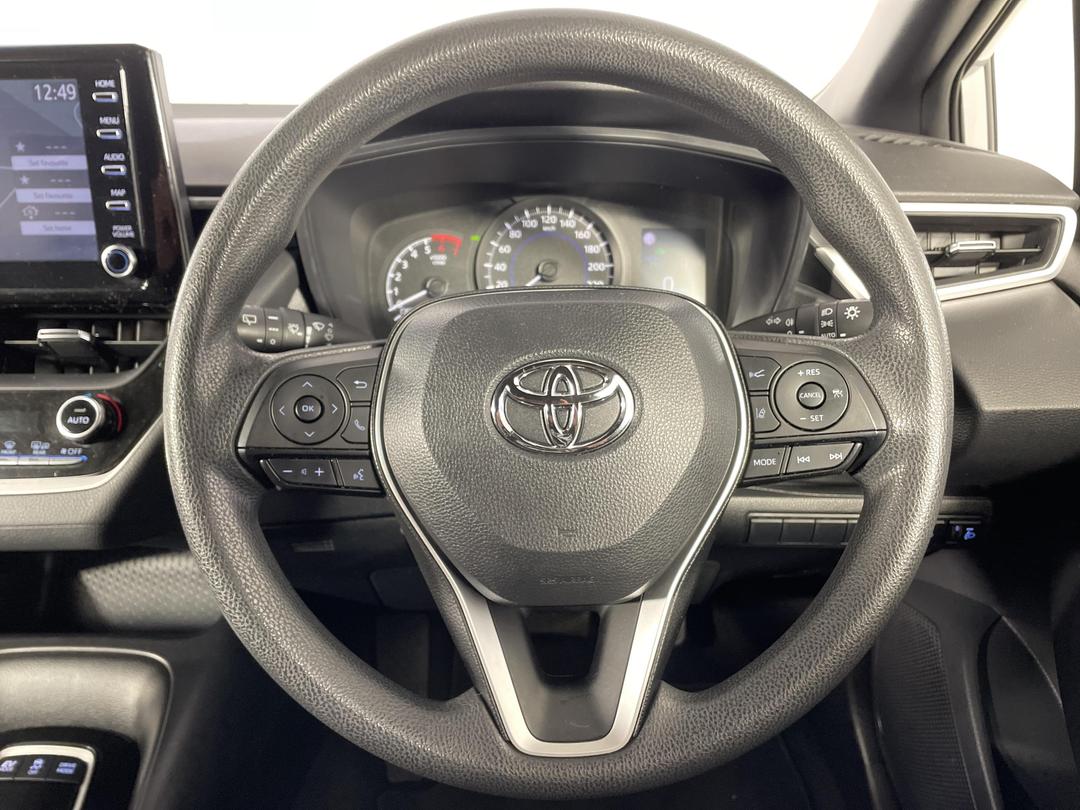 Photo '29' of Toyota Corolla