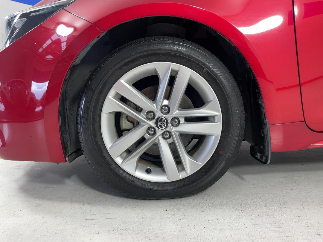 Photo '10' of Toyota Corolla