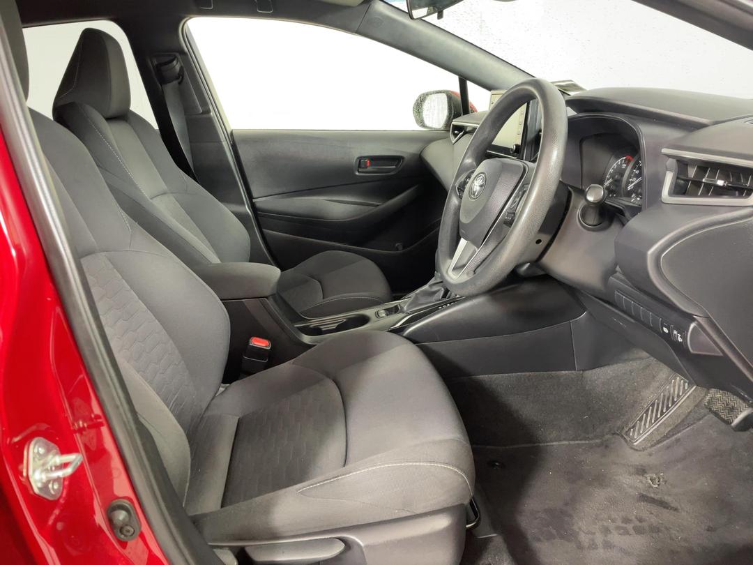 Photo '16' of Toyota Corolla