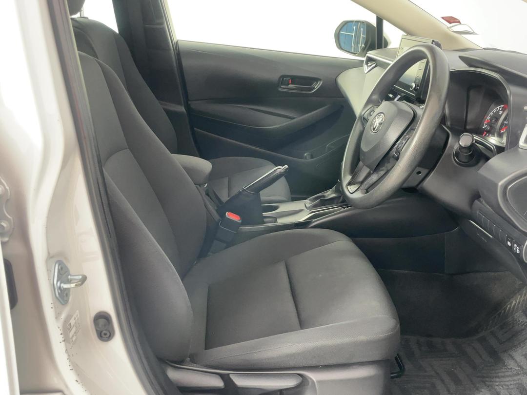 Photo '16' of Toyota Corolla