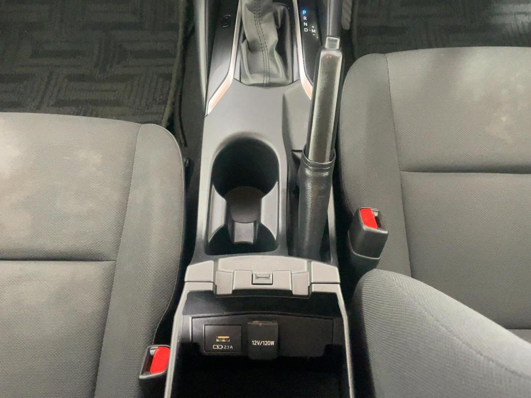 Photo '18' of Toyota Corolla