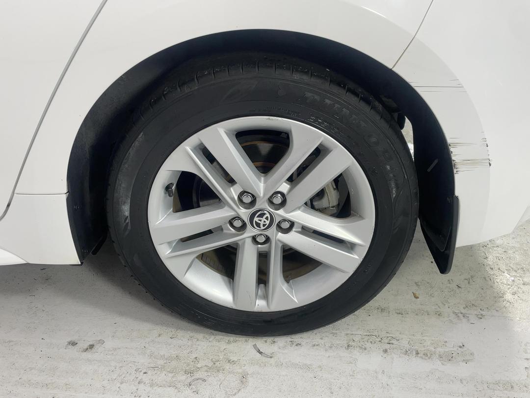 Photo '11' of Toyota Corolla