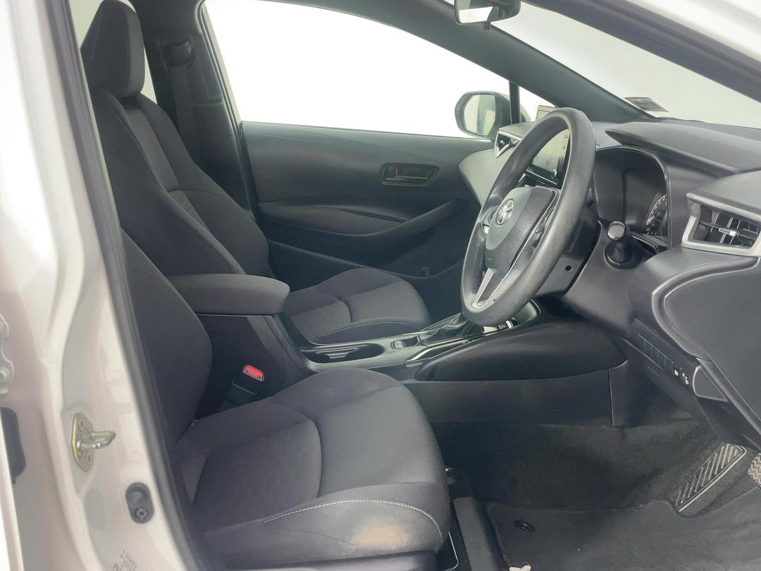Photo '16' of Toyota Corolla