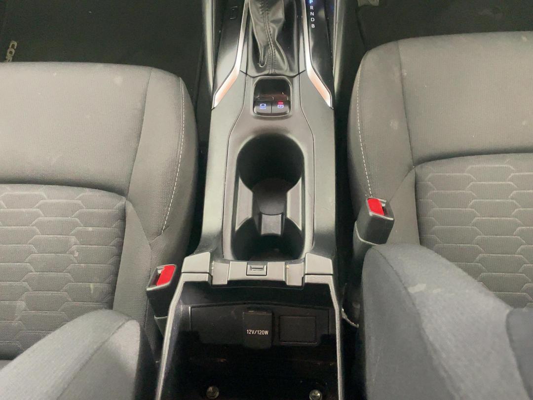 Photo '18' of Toyota Corolla