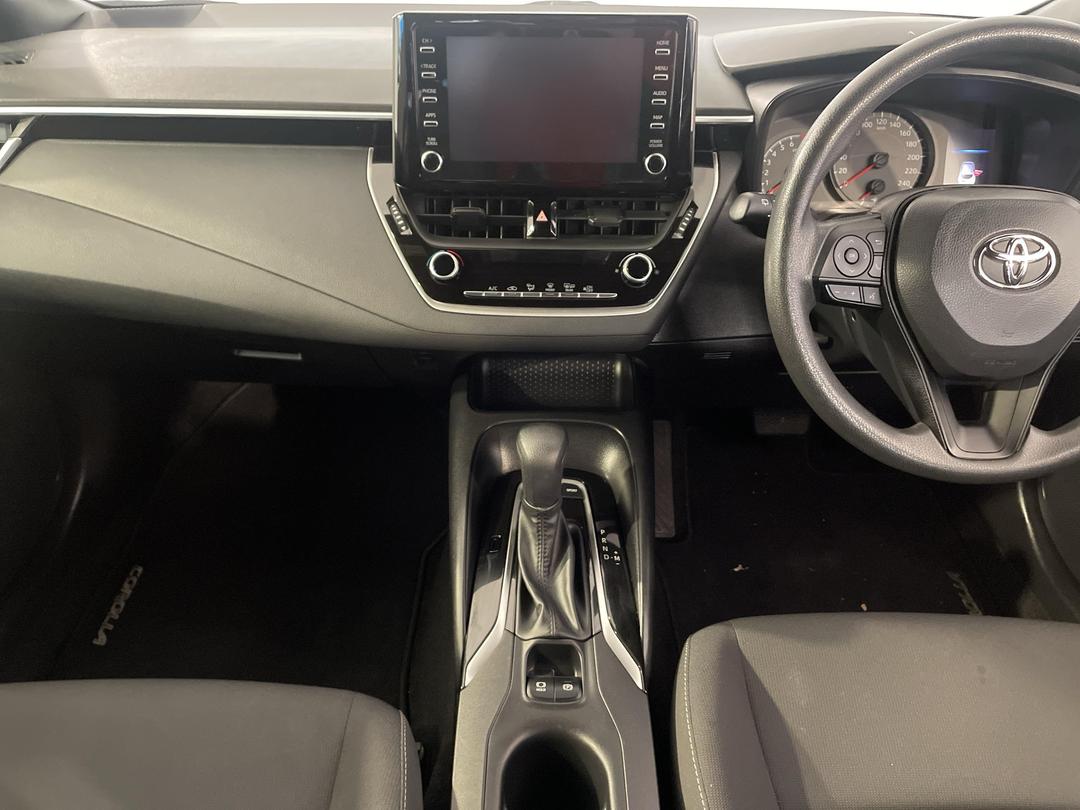 Photo '18' of Toyota Corolla