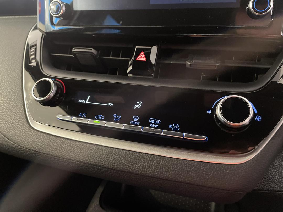 Photo '31' of Toyota Corolla