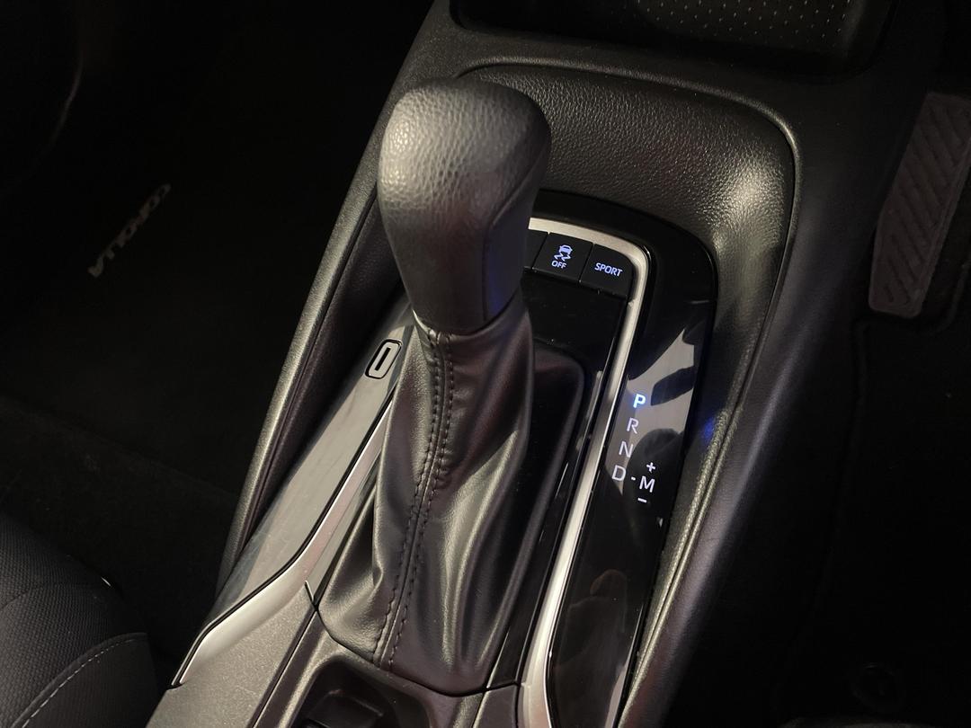 Photo '32' of Toyota Corolla