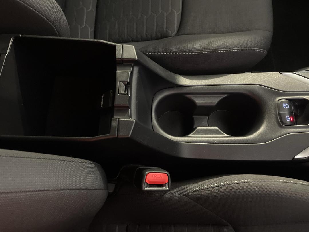 Photo '33' of Toyota Corolla