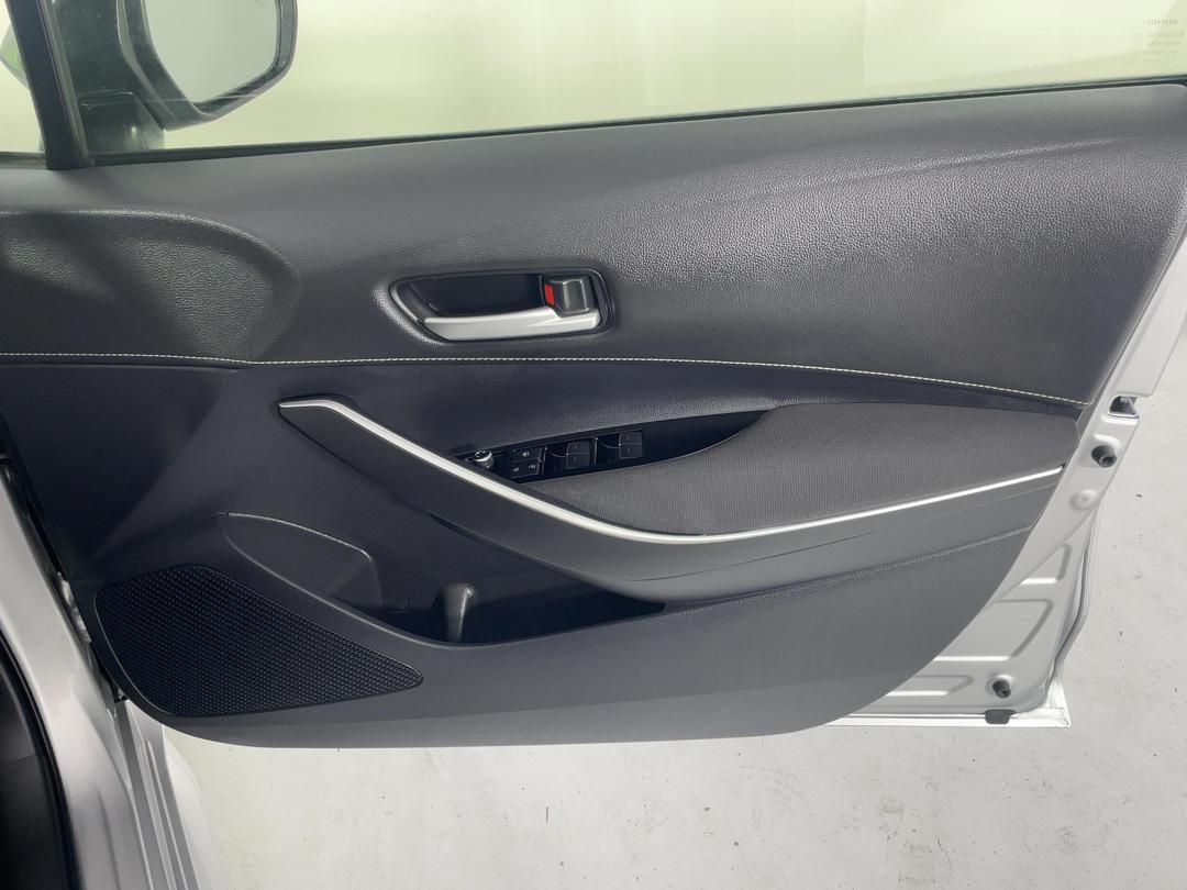 Photo '15' of Toyota Corolla