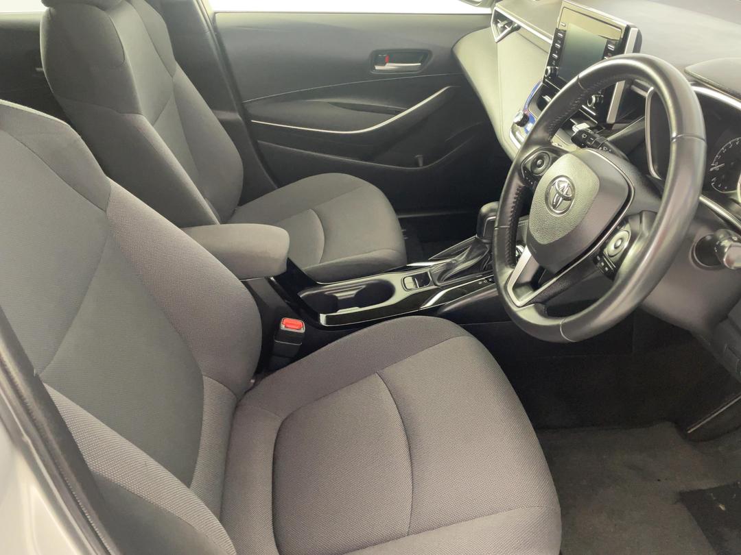 Photo '16' of Toyota Corolla