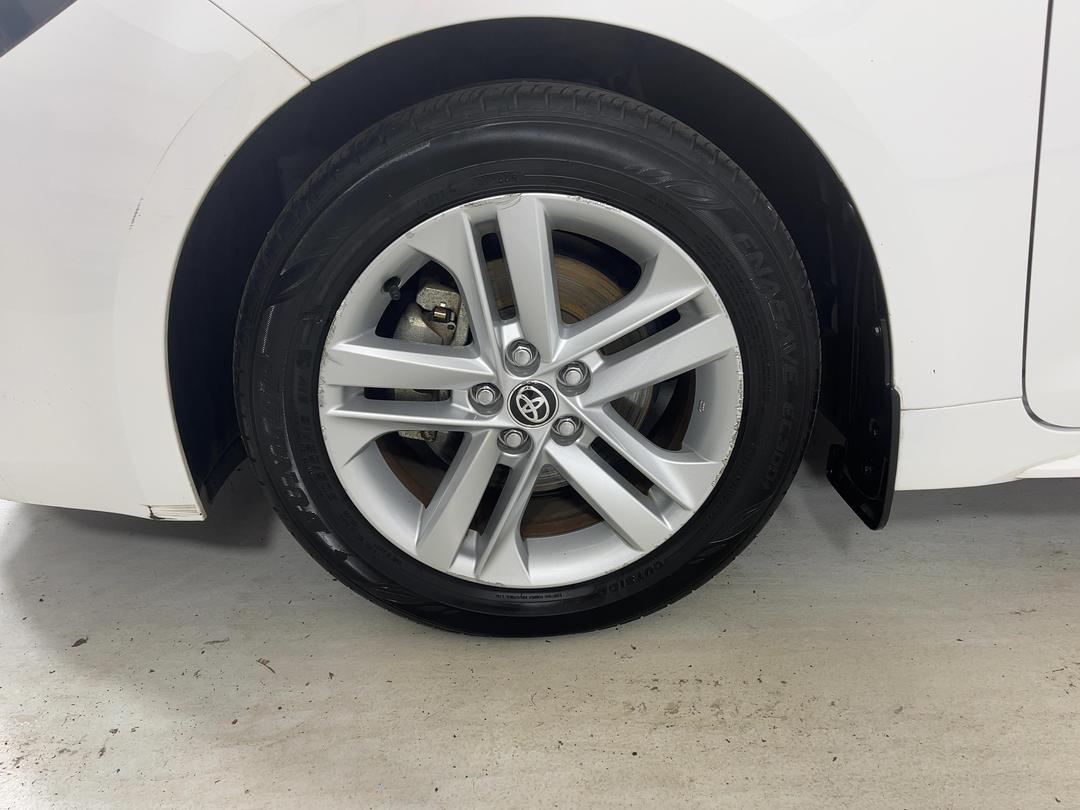 Photo '10' of Toyota Corolla