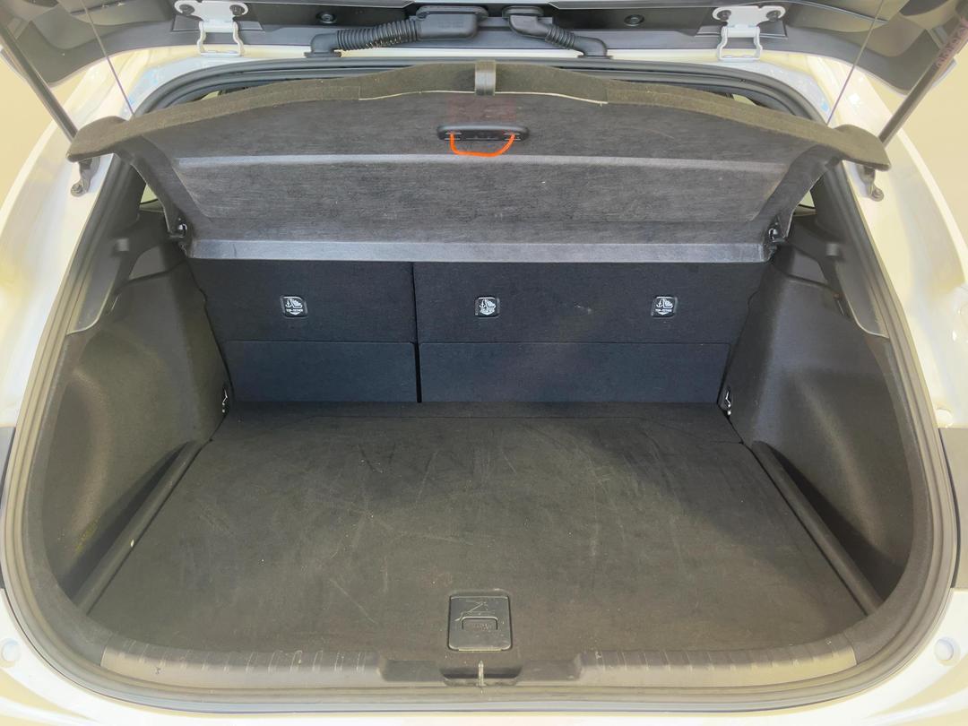 Photo '14' of Toyota Corolla