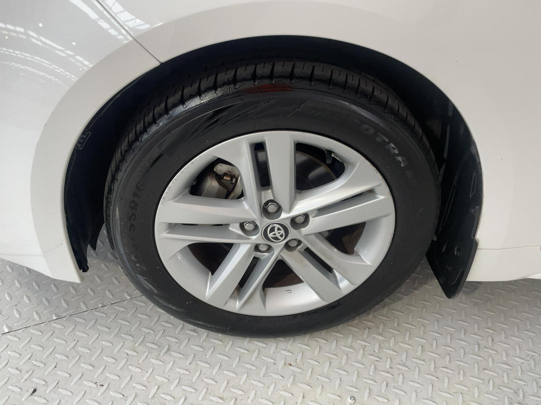 Photo '10' of Toyota Corolla