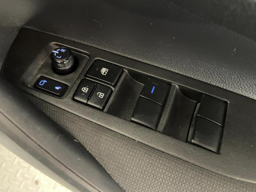 Photo '23' of Toyota Corolla
