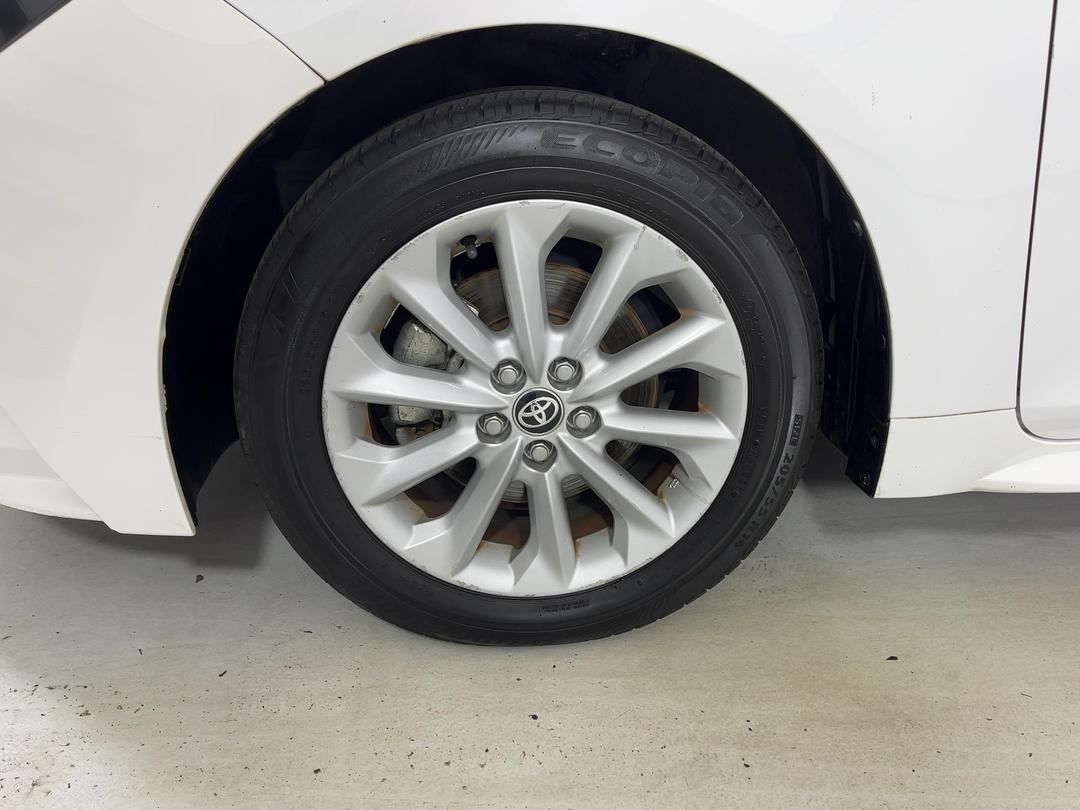 Photo '10' of Toyota Corolla