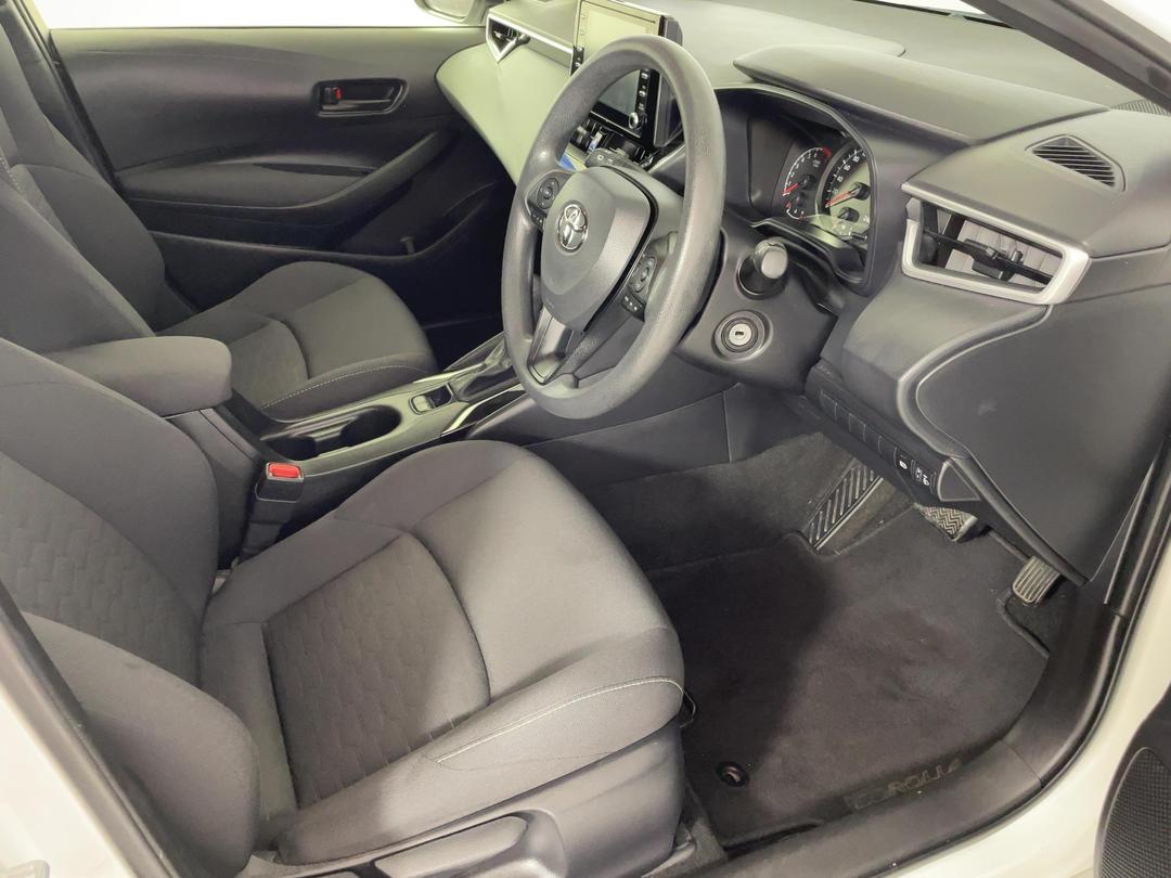 Photo '16' of Toyota Corolla