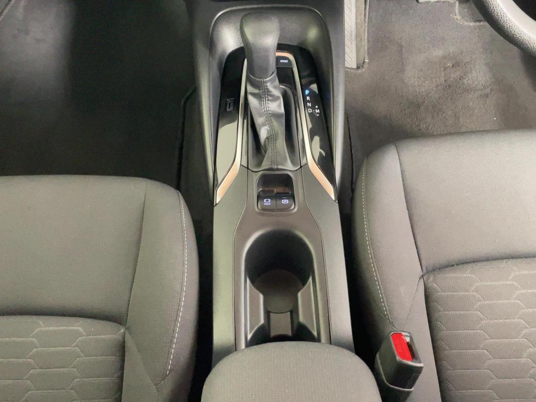Photo '18' of Toyota Corolla