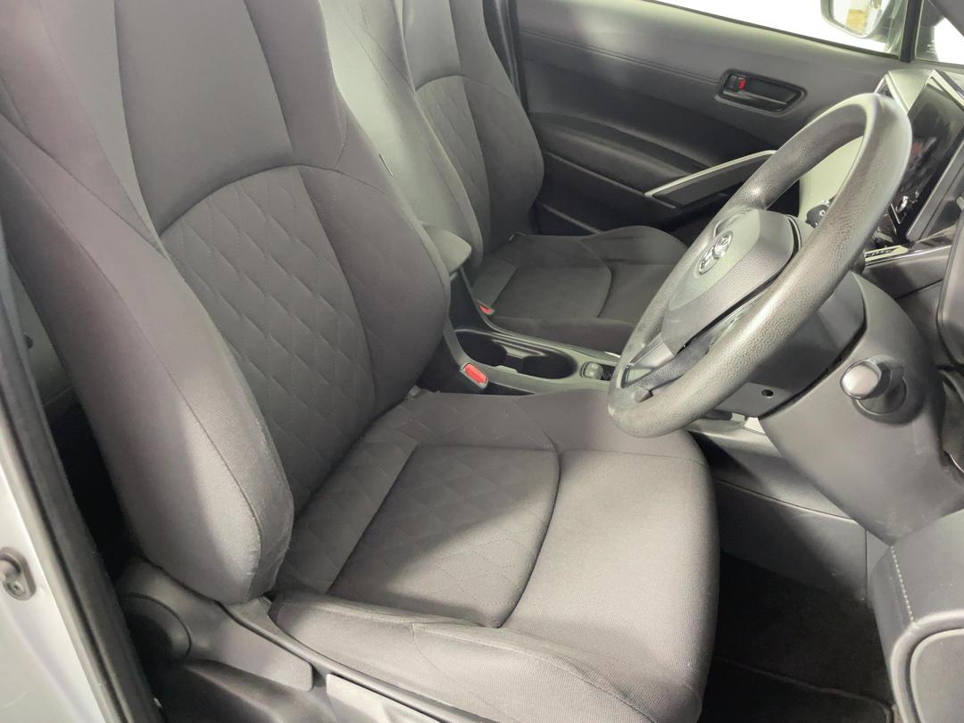 Photo '16' of Toyota Corolla Cross