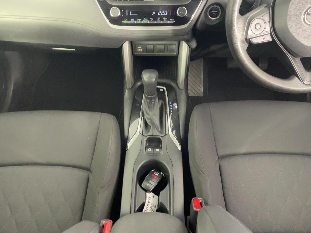 Photo '18' of Toyota Corolla Cross