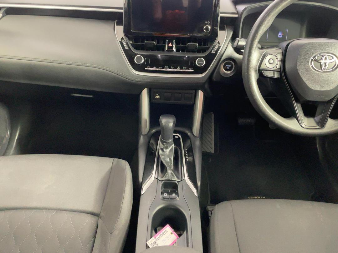 Photo '18' of Toyota Corolla Cross