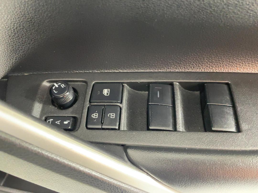 Photo '24' of Toyota Corolla Cross