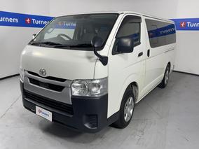 Photo '4' of Toyota Hiace