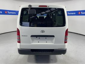 Photo '6' of Toyota Hiace