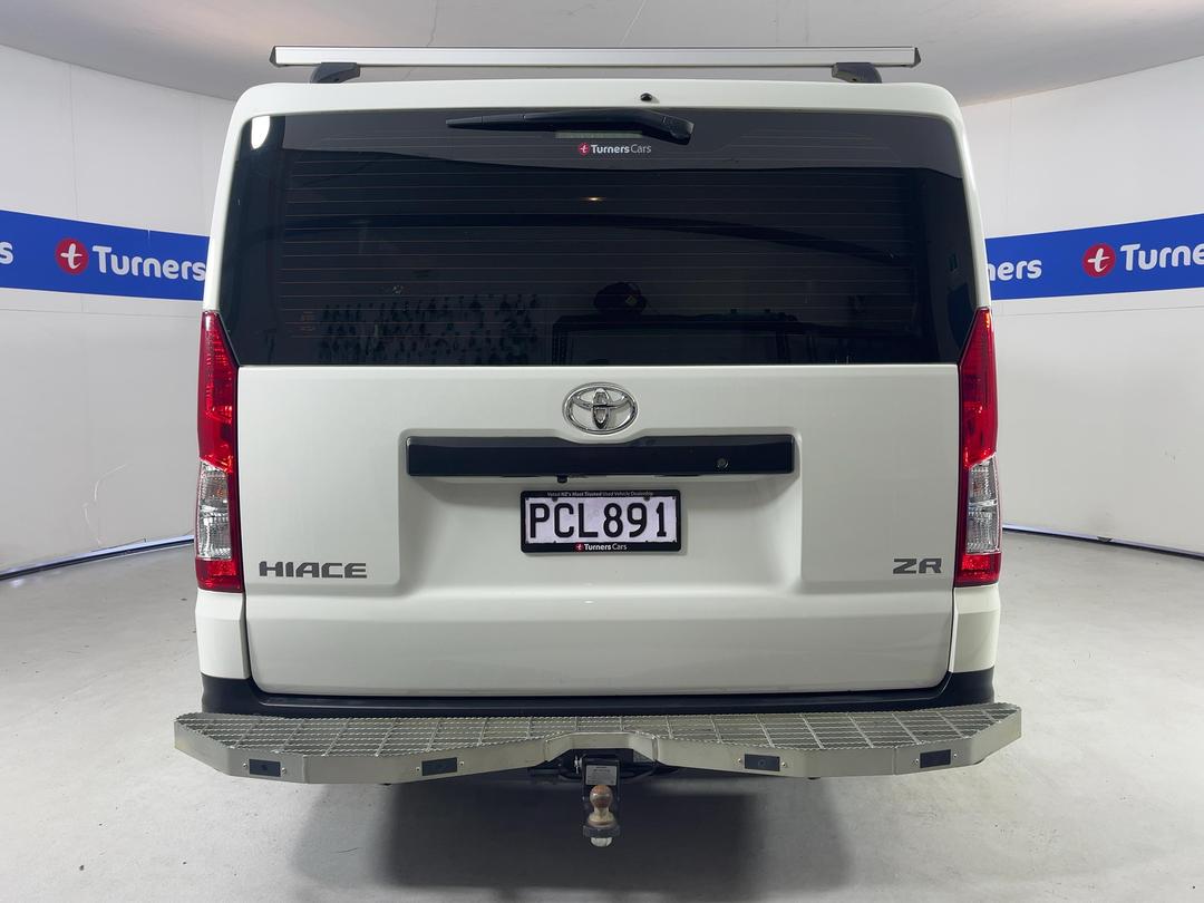 Photo '6' of Toyota Hiace