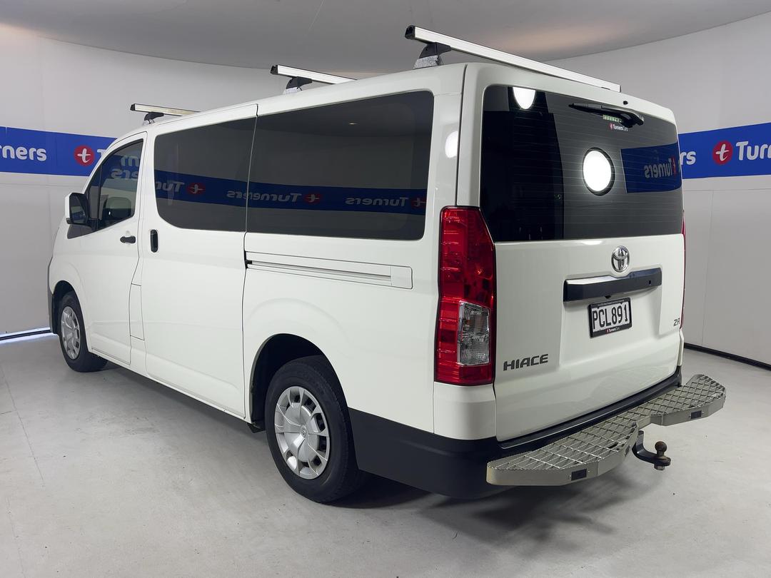Photo '5' of Toyota Hiace