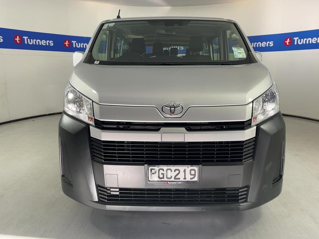Photo '2' of Toyota Hiace