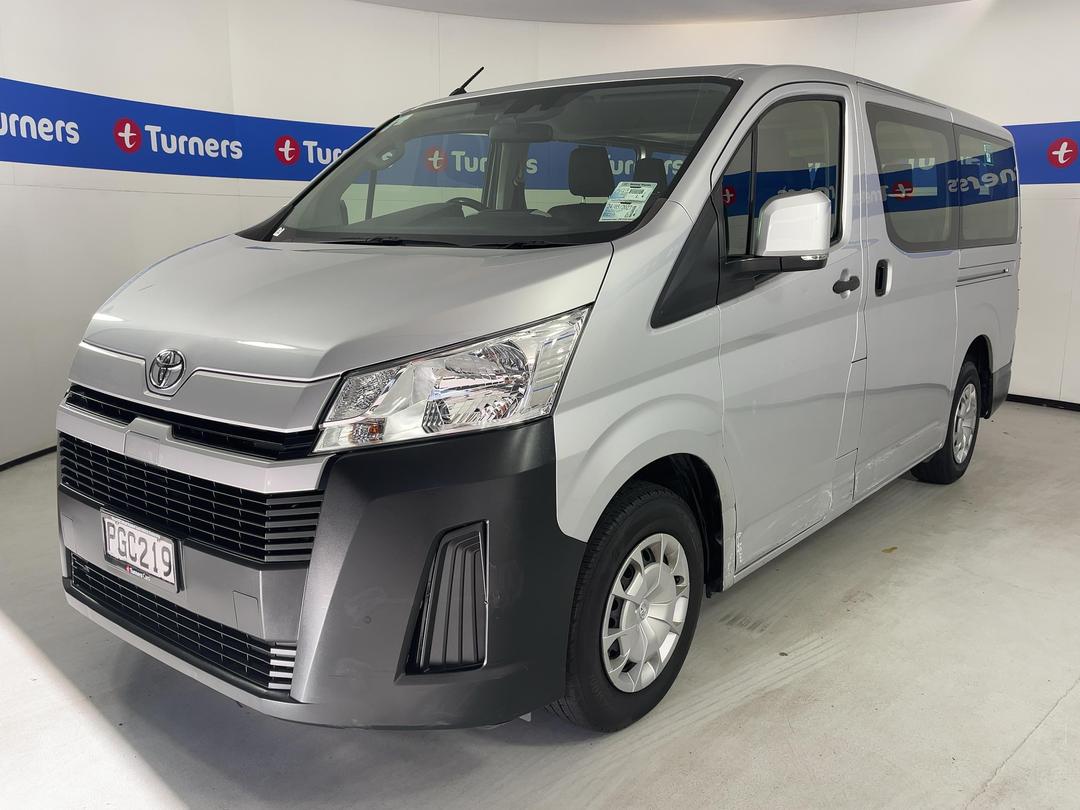 Photo '4' of Toyota Hiace