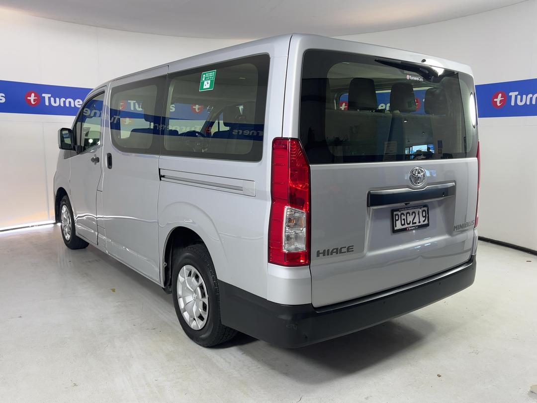 Photo '5' of Toyota Hiace