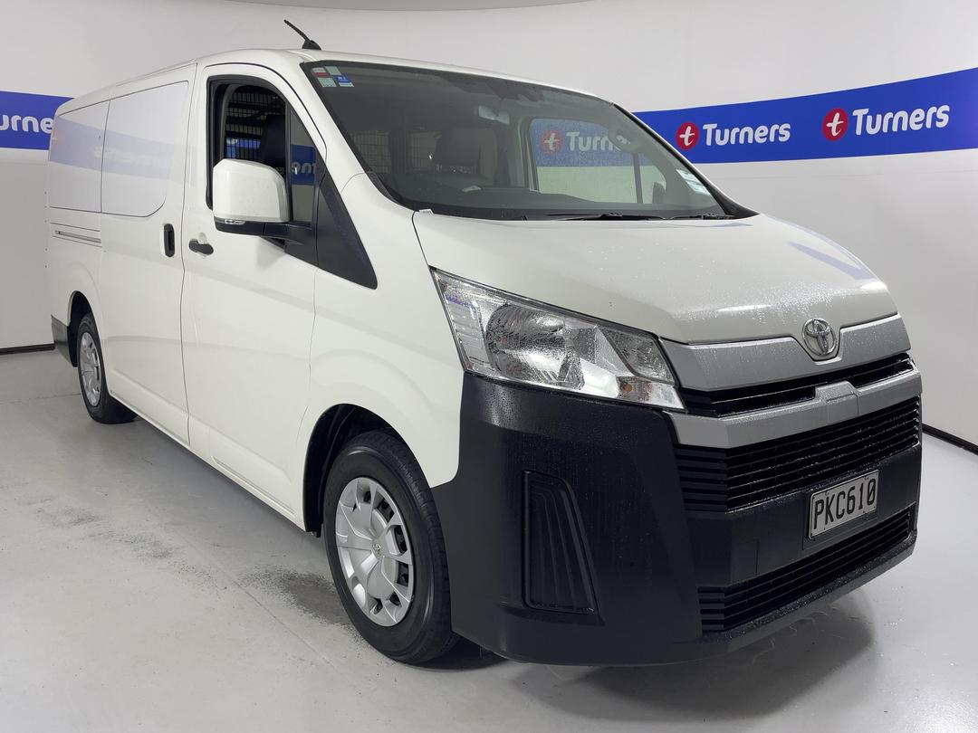 Photo '1' of Toyota Hiace